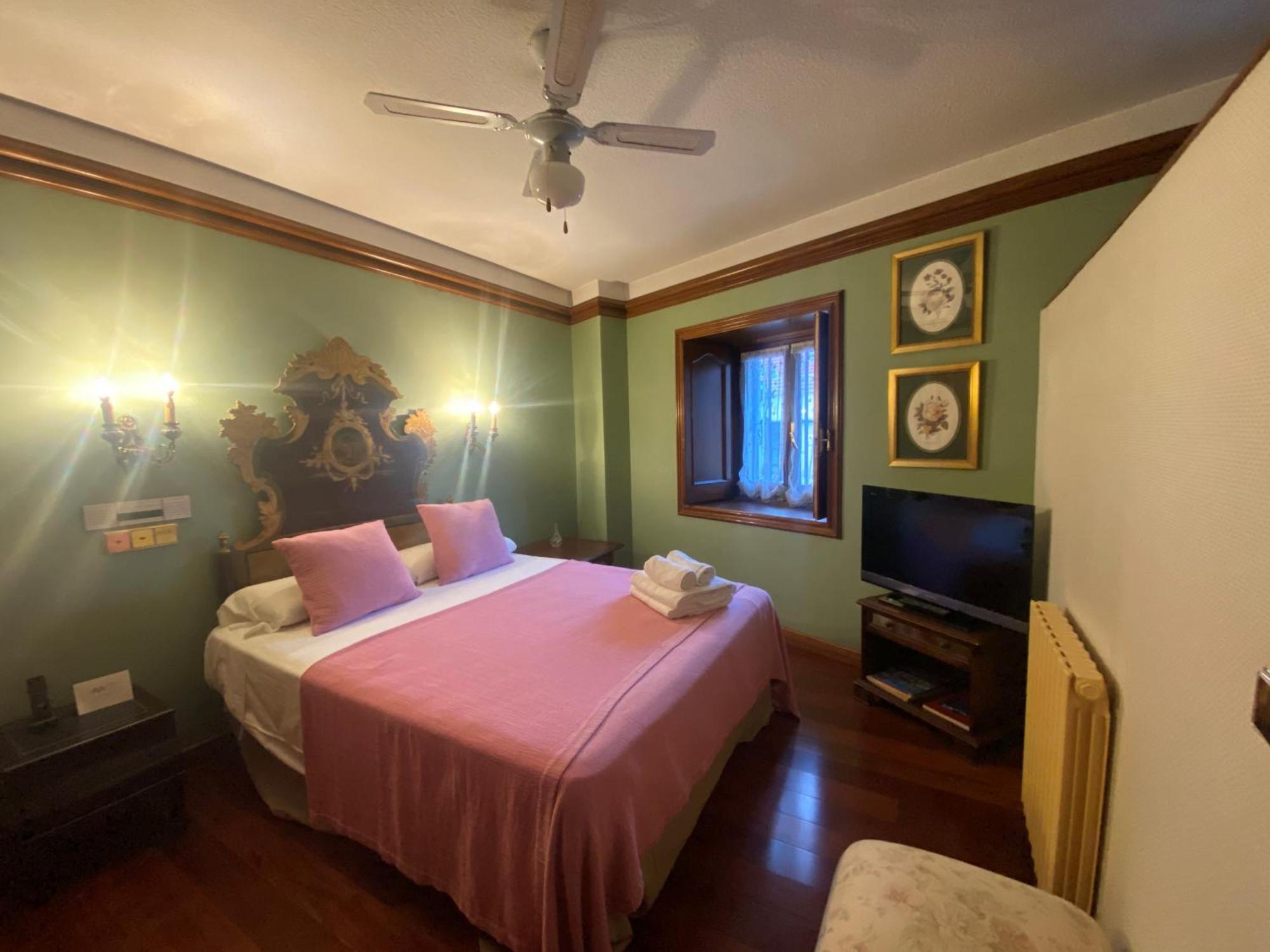 Apartamentos Maria Luisa Burgo Extérieur photo